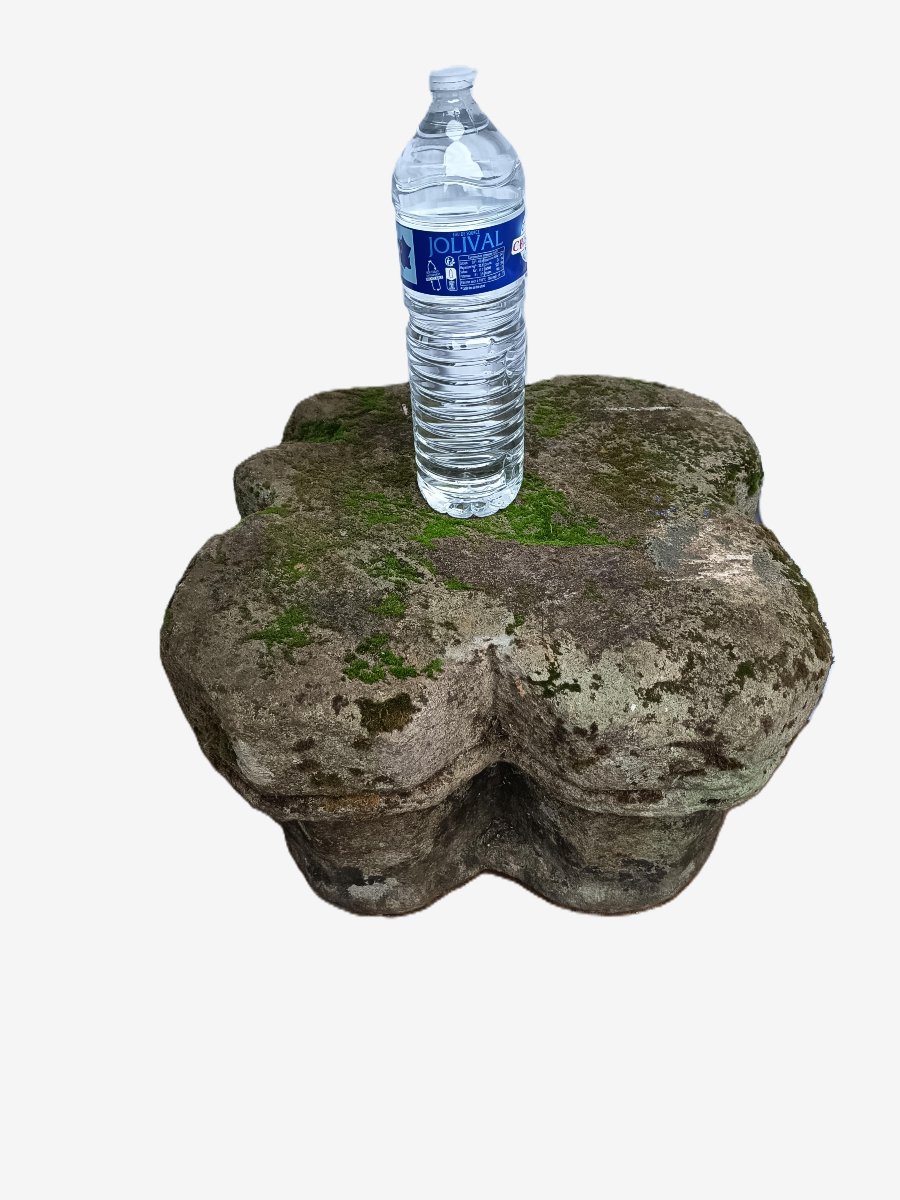 Pierre en granit époque Gothique-photo-3