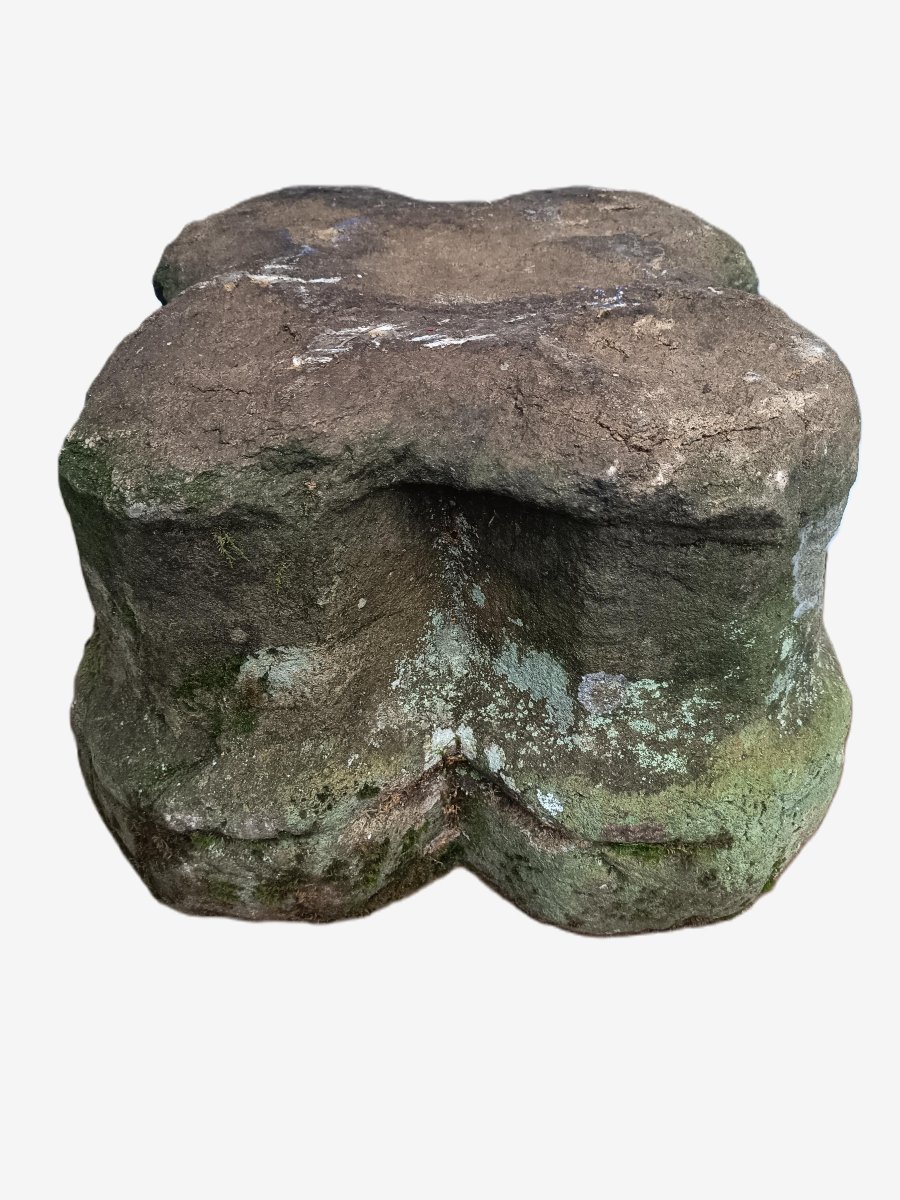 Pierre en granit époque Gothique-photo-4