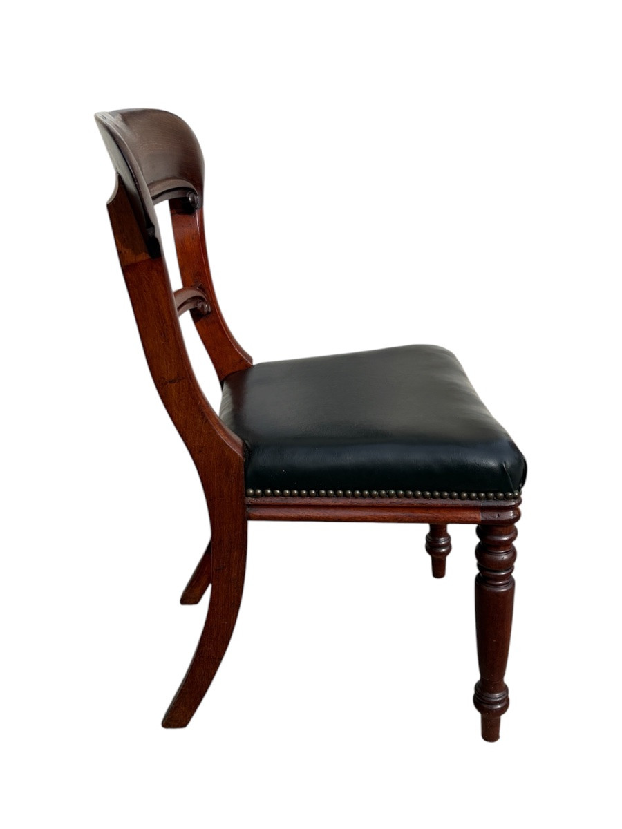 Série de 8 chaises victoriennes en acajou, fin XIXe-photo-4