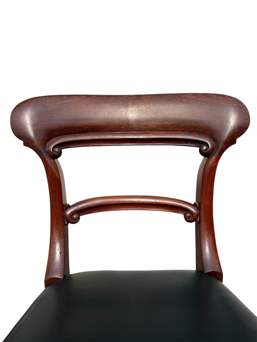 Série de 8 chaises victoriennes en acajou, fin XIXe-photo-8