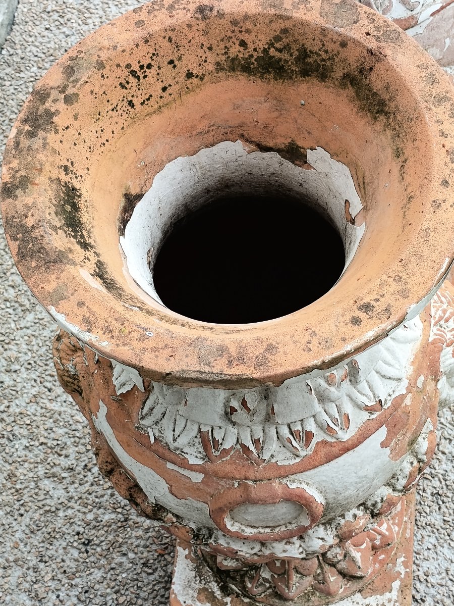 Pair Of 20th-century Terracotta Medicis Vases -photo-2