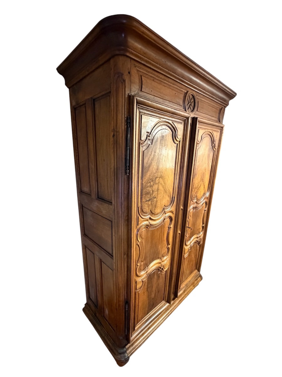Armoire lyonnaise en noyer, XVIIIe siècle, style Louis XIV-photo-3