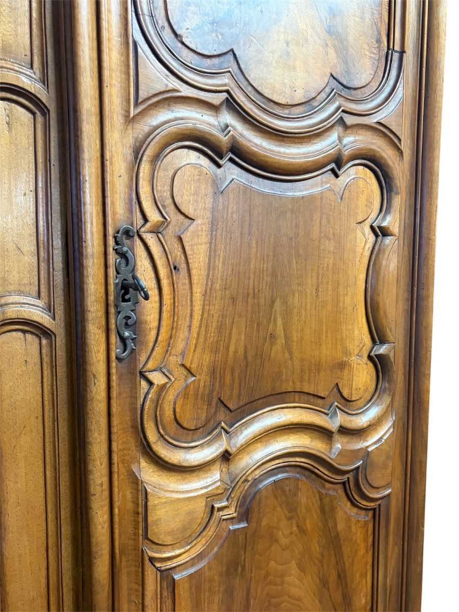 Armoire lyonnaise en noyer, XVIIIe siècle, style Louis XIV-photo-5