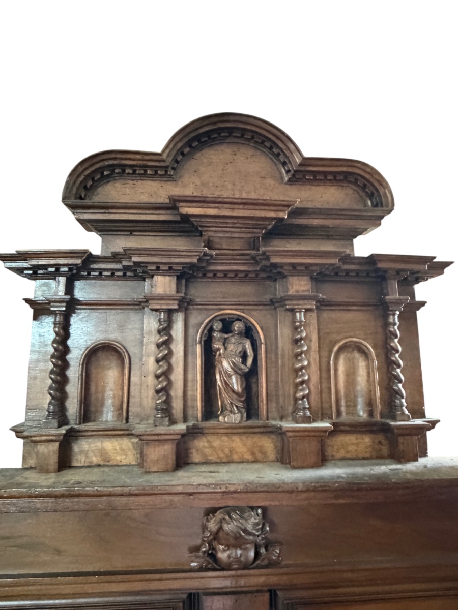 17th Century Pick-up Buffet-photo-2