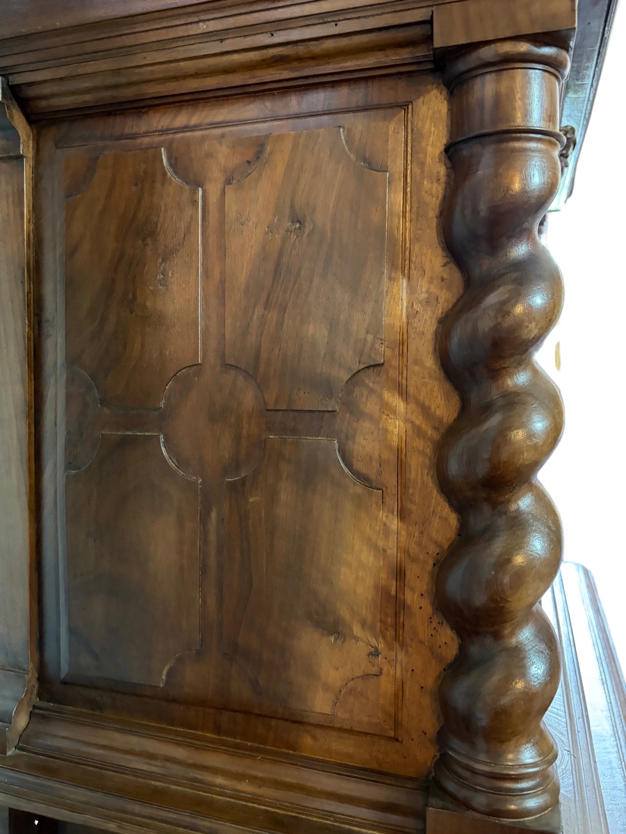 17th Century Pick-up Buffet-photo-7