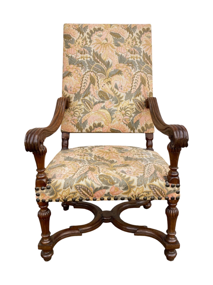 Louis XIV Armchair XVIIth Century In Walnut