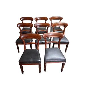 Série de 8 chaises victoriennes en acajou, fin XIXe