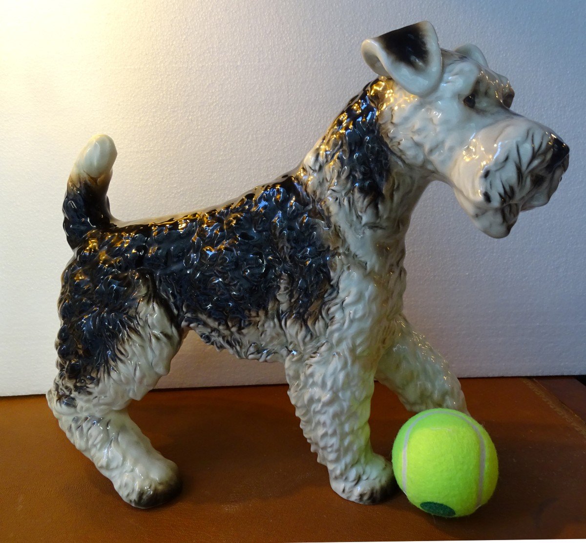 Large Fox Terrier In Porcelain Years 50/60-photo-1
