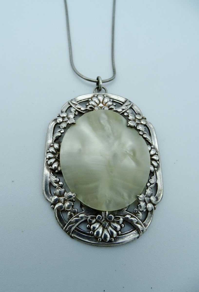 Silver Necklace And Mother-of-pearl Pendant 1950s/1960s
