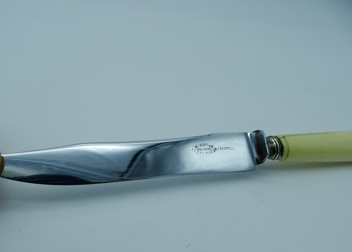 12 Ivory Handle Dessert Knives Late 19th-photo-3