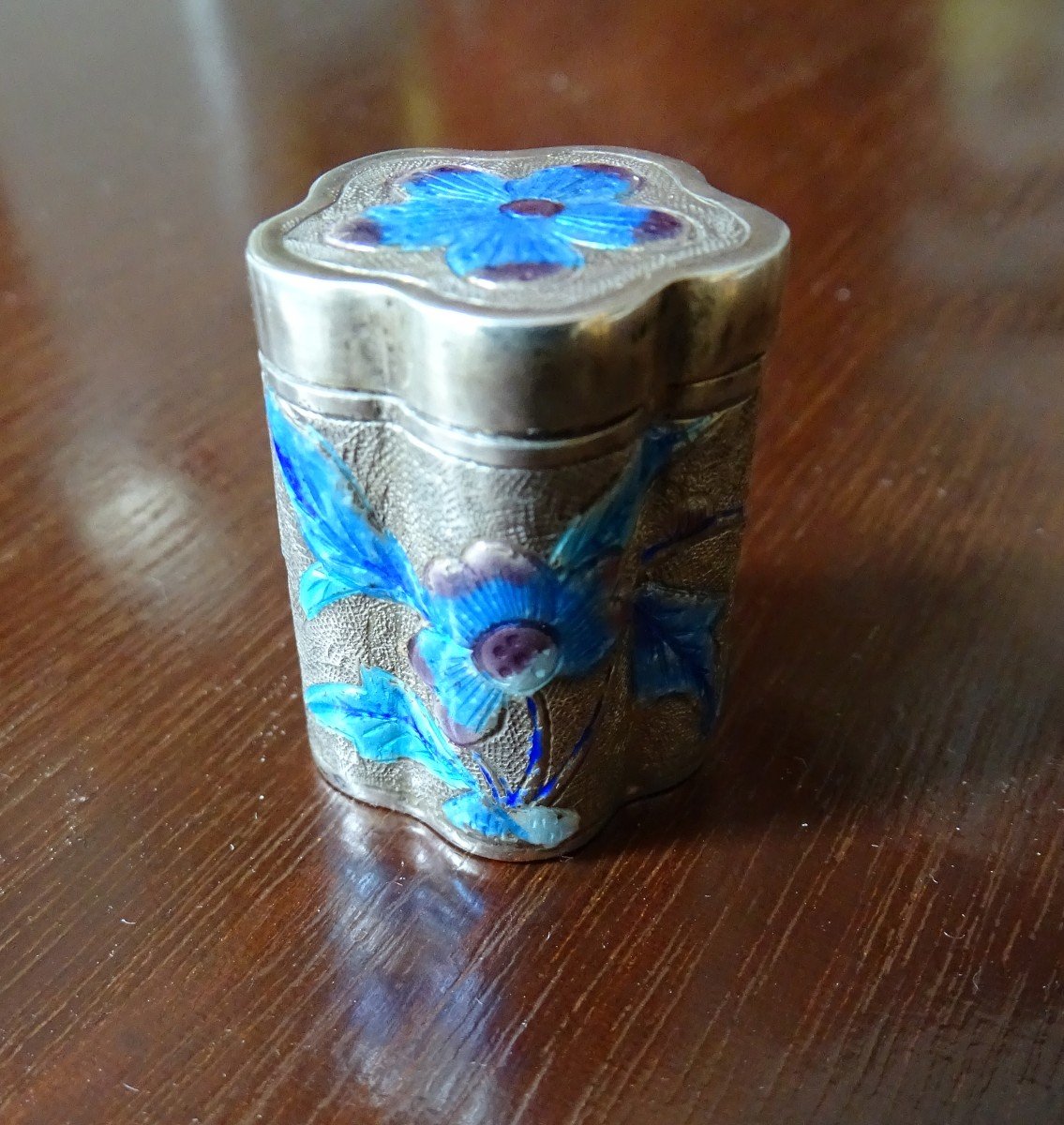Pill Box In Enameled Silver Asia 20th