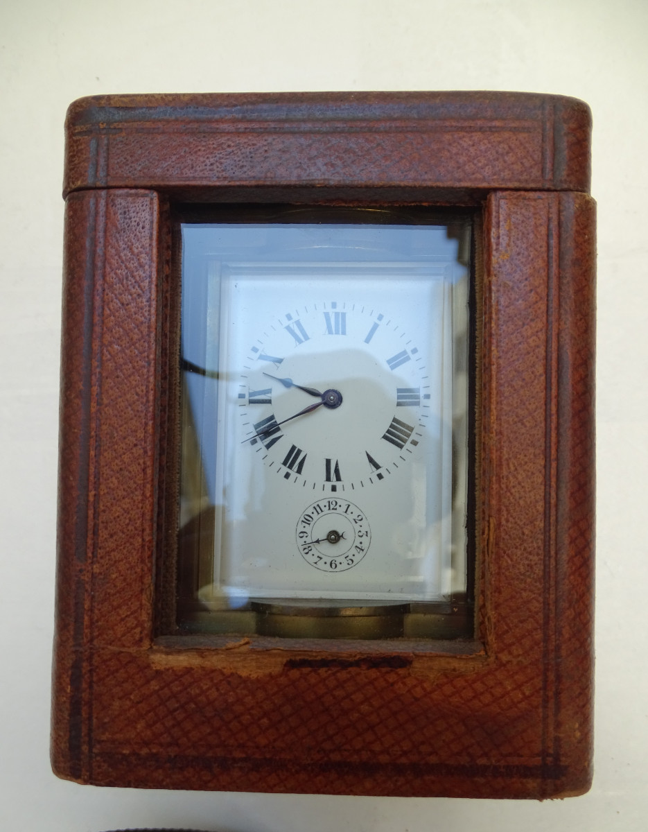  Pendule d'Officier / Voyages En Bronze avec sa boîte en cuir 19ème-photo-2