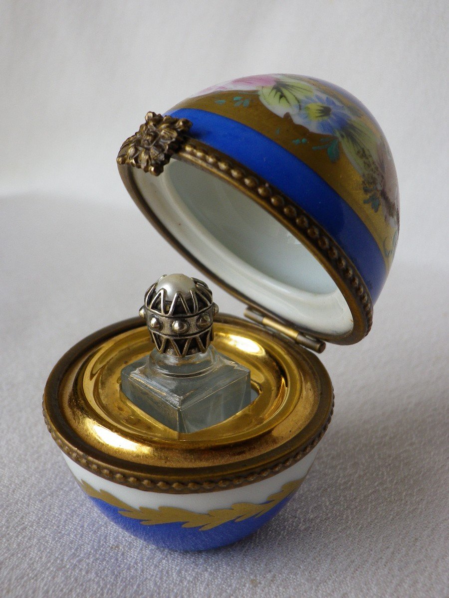 Egg Bottle Holder In Porcelain 1900-photo-2