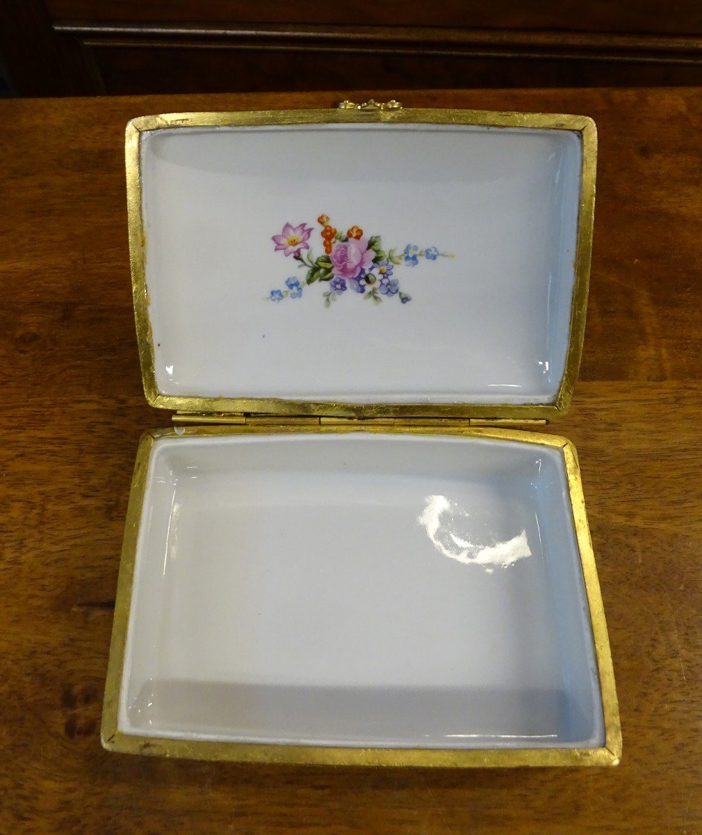 Limoges Porcelain Box 1950s-photo-3