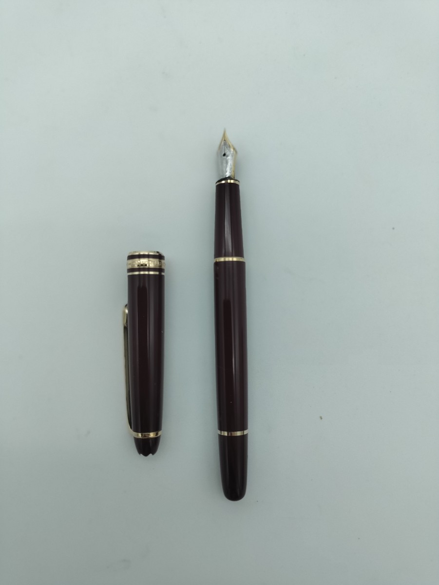 Meisterstuck Mont Blanc Stylo Plume Or