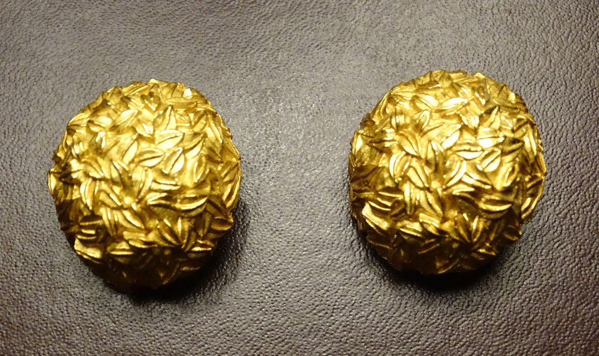 Karl Lagerfeld Pair Of Clip-on Earrings 75s/80s