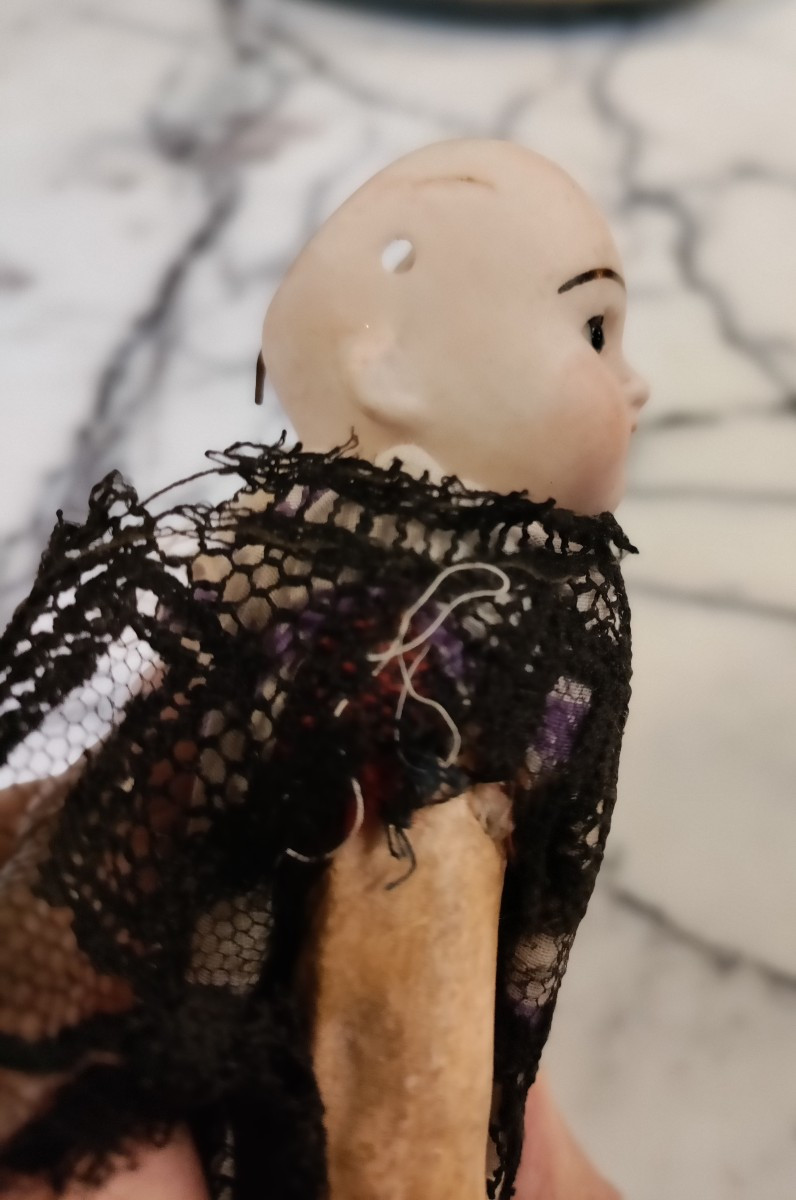 Petite Poupée Tête en Porcelaine -photo-5