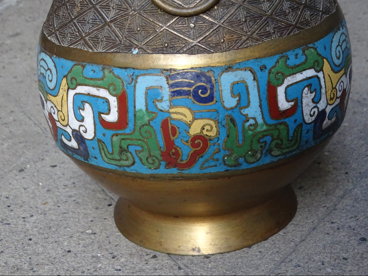 Bronze Vase With Cloisonné Enamelwork China 20th-photo-2
