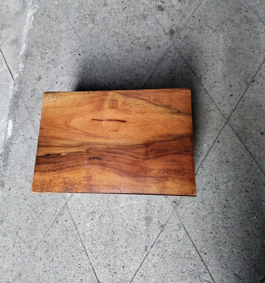 Large Walnut Box-photo-2