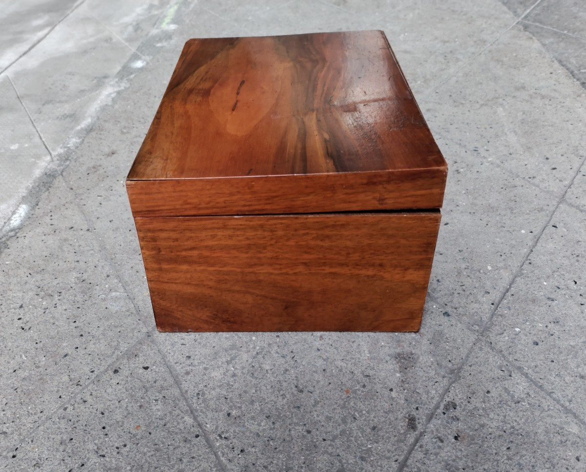 Large Walnut Box-photo-1