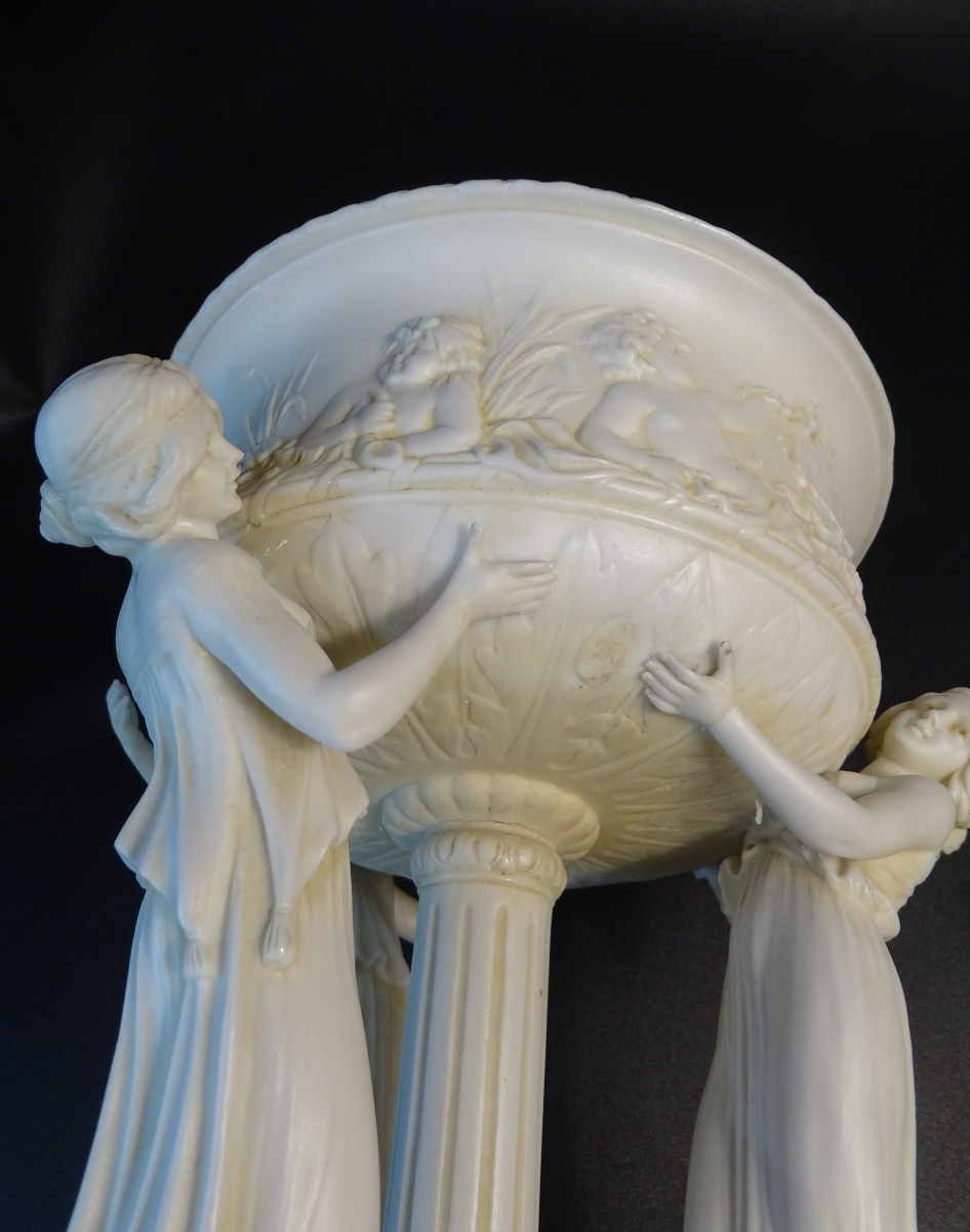 Centre de Table en Biscuit Art Nouveau-photo-4