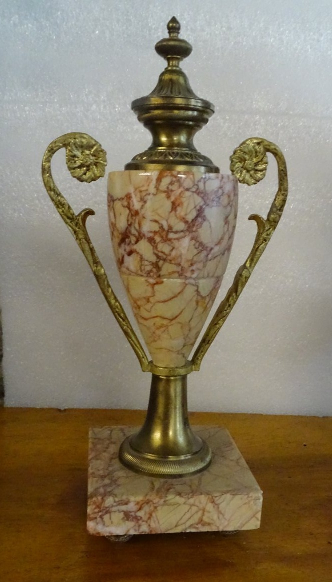 Pink Marble Mantle Clock Garniture-photo-2