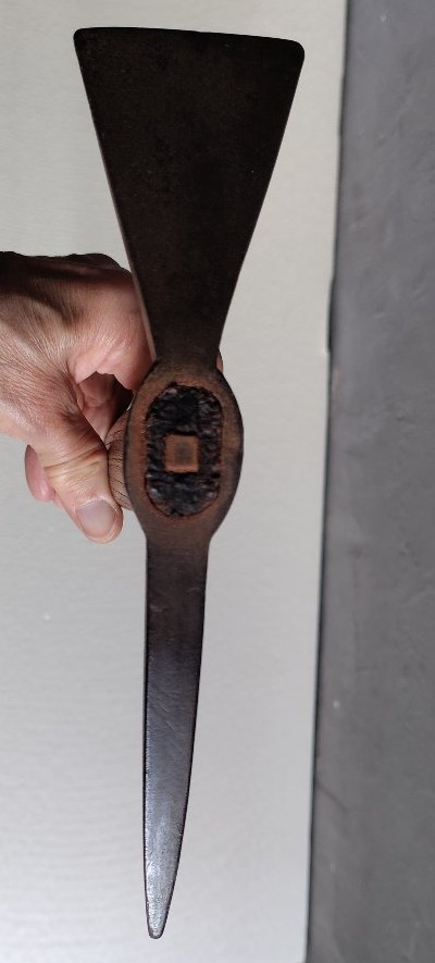 Vintage Woman 's Ice Axe-photo-1