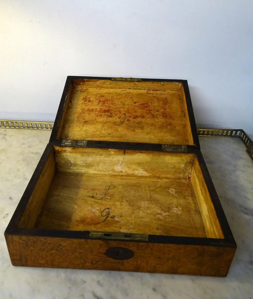 Box In Spruce Burr Period 19th-photo-1