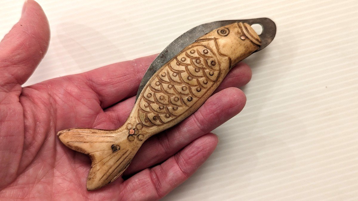 Couteau de poche pliant de Marin-19ème-Os gravé-Poisson-Art Populaire
