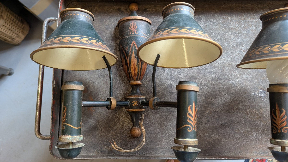 Pair Of Directoire Style Wall Lights, In Cast Aluminum And Painted Sheet Metal - Quinquets-photo-2