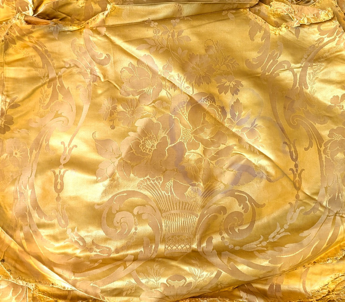 27 Living Room Accessories, In Damask Silk - Cushion - Decor - Sewing-photo-1