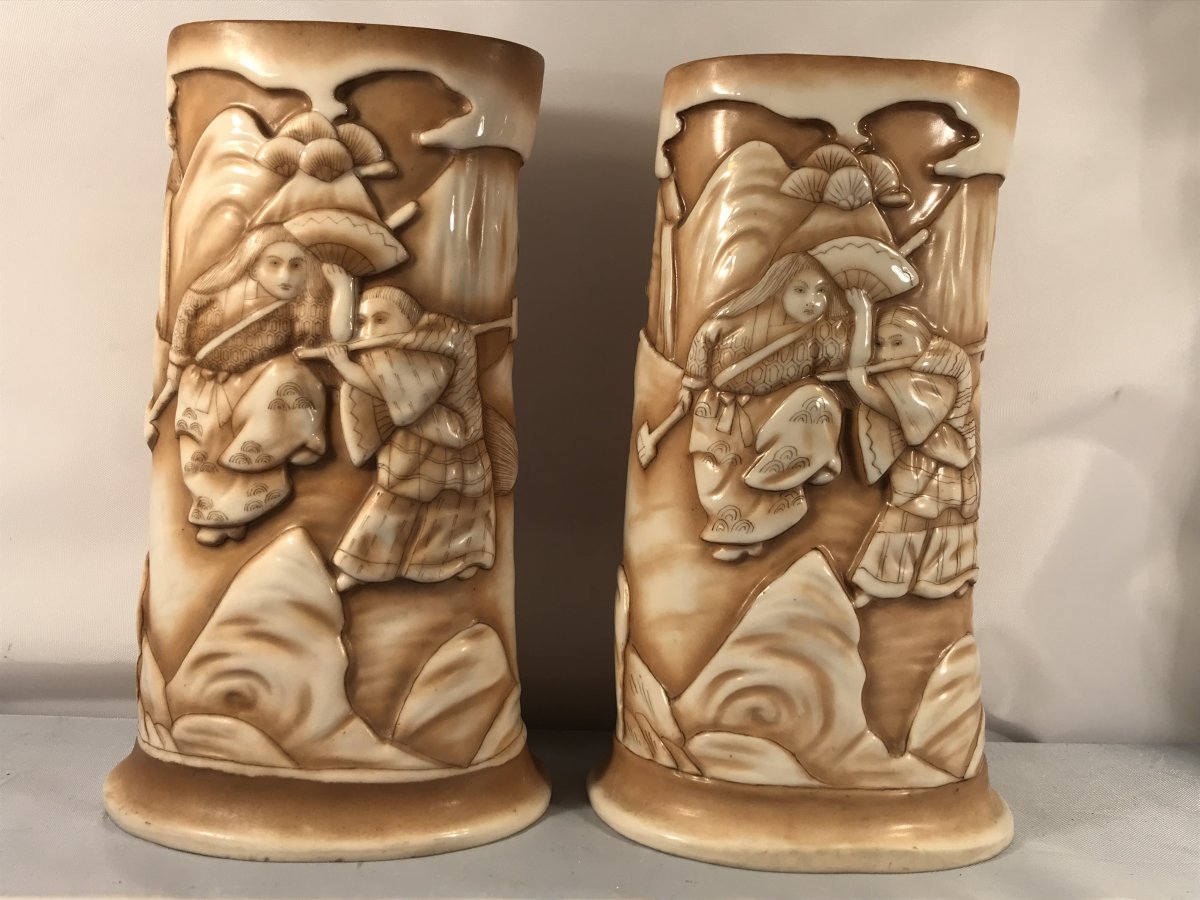 Pair Of Japanese Porcelain Vases From Rudolstadt-imitation Carved Elephant Defense