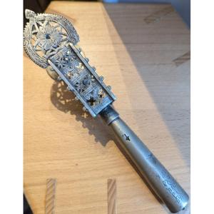 Sistre ancien, en bronze argenté-Ethiopie-Instrument musical
