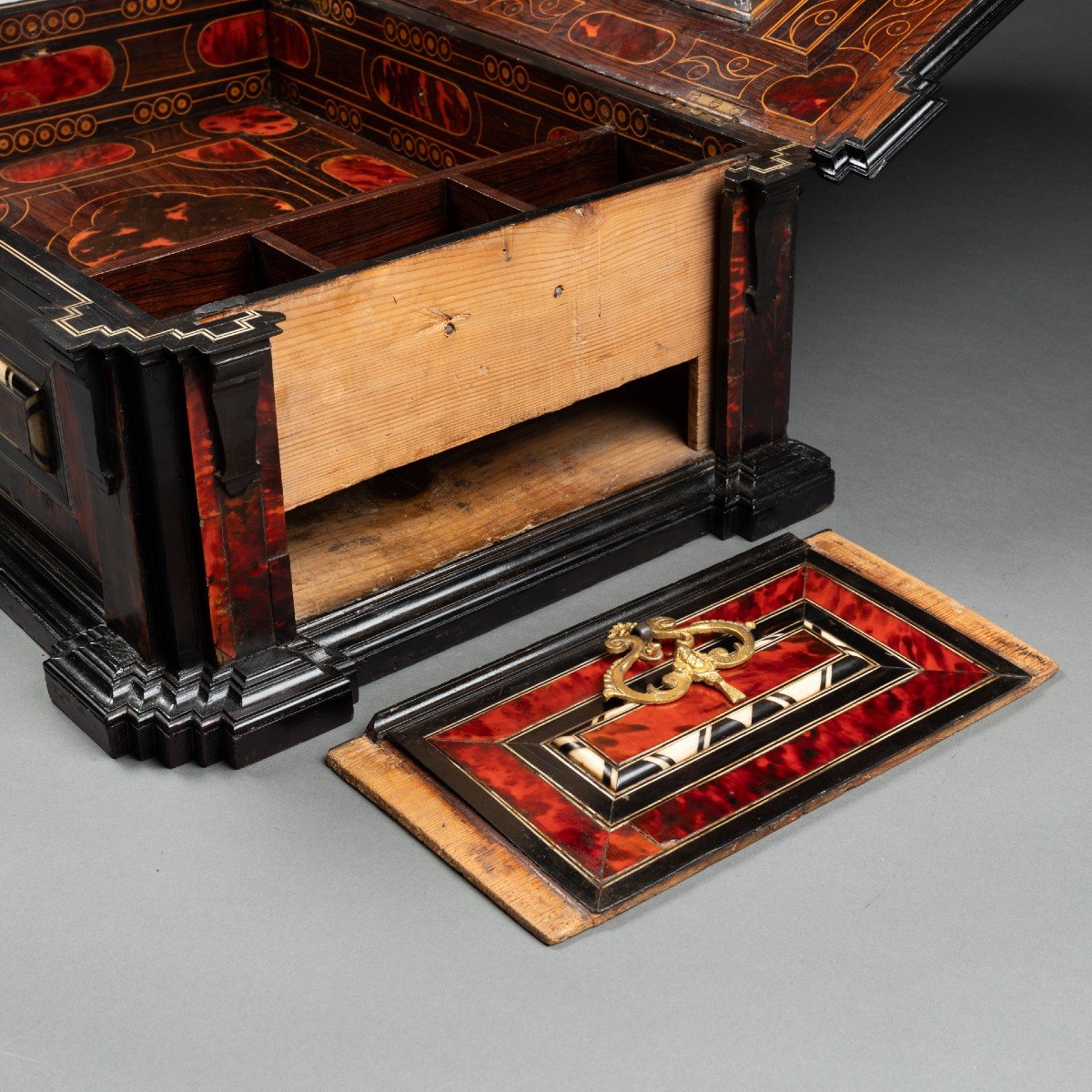 Coffret  Epoque Fin XVIIe Siècle Début XVIIIe Siècle-photo-7