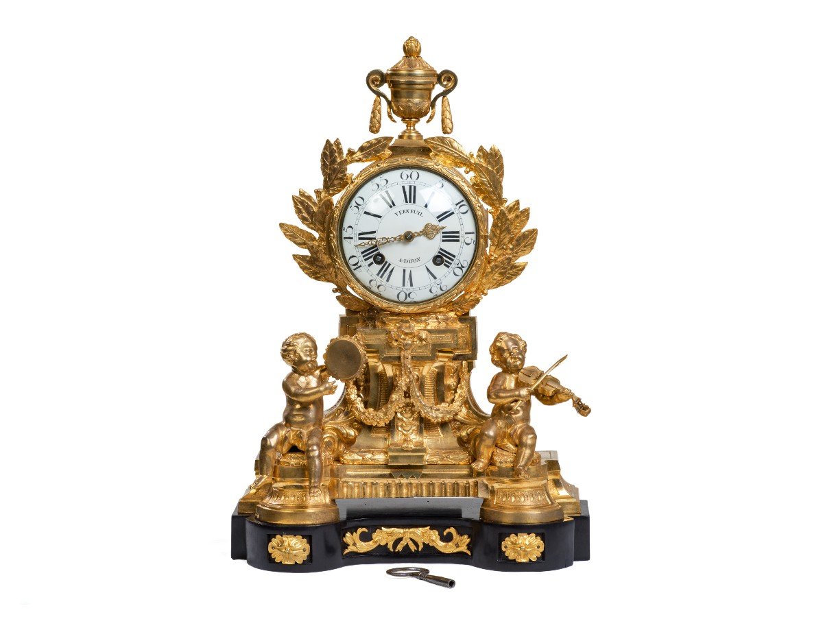 Pendule Aux Enfants Musiciens   