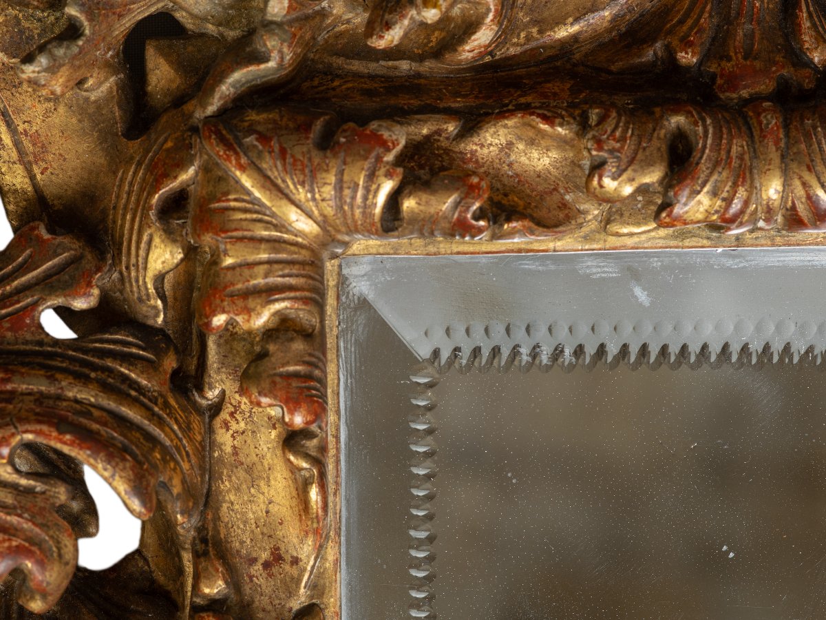 Miroir Italien en bois doré du XVIIe siècle.-photo-3