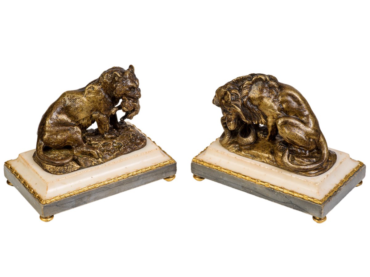 Pair Of Bronze Lions    Early 19th Century-photo-2