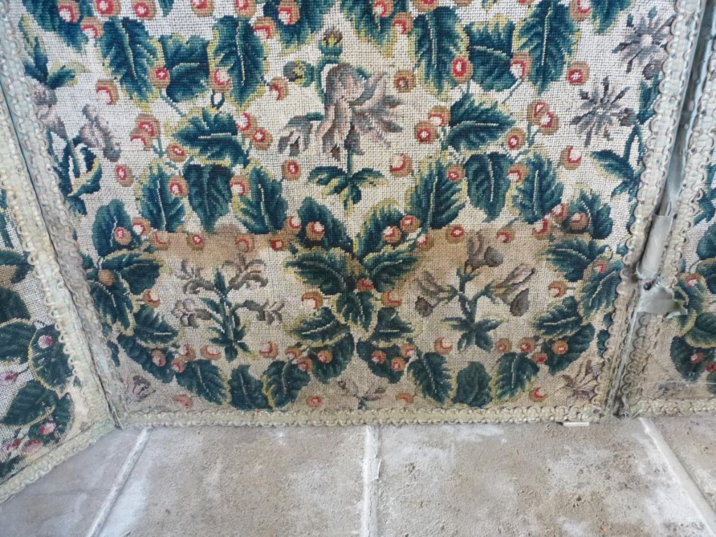Six Leaf Tapestrie XVIII Century -photo-1