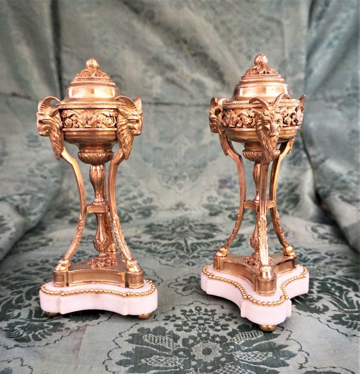 Pair Of Cassolettes In Gilt Bronze And White Marble Louis XVI Period