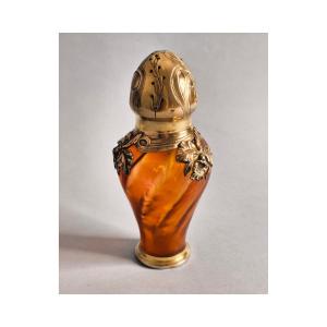 Saupoudreuse art nouveau en verre et argent massif minerve 1 er titre 