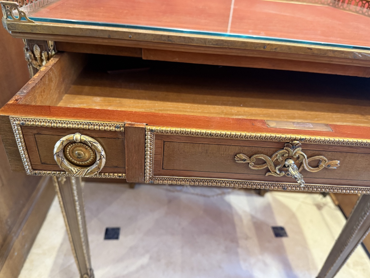 Henri DASSON (1825-1896)  Table de salon, XIXème siècle -photo-2