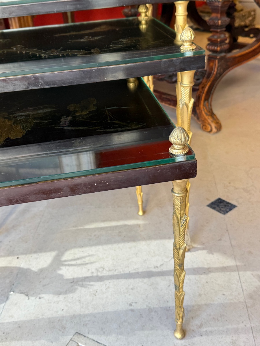 Maison Bagues, Set Of Three Nesting Tables, Asian Motif, 20th Century -photo-4