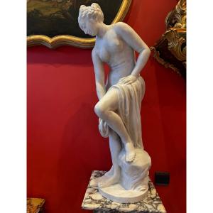 Sculpture Vénus sortant du bain d'après Allegrain 