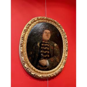 Portrait ovale, huile sur toile, homme au vêtements d'apparat, XVIIIème