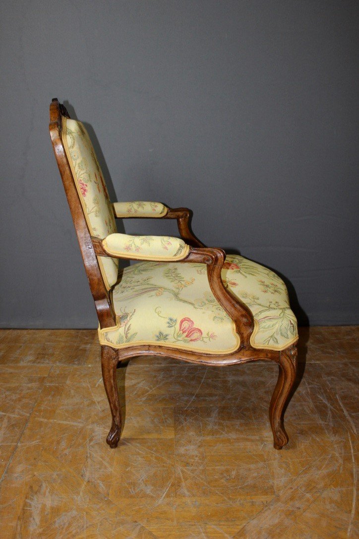 Fauteuil d'époque  Louis XV En Noyer à Dos Plat XVIII-photo-2