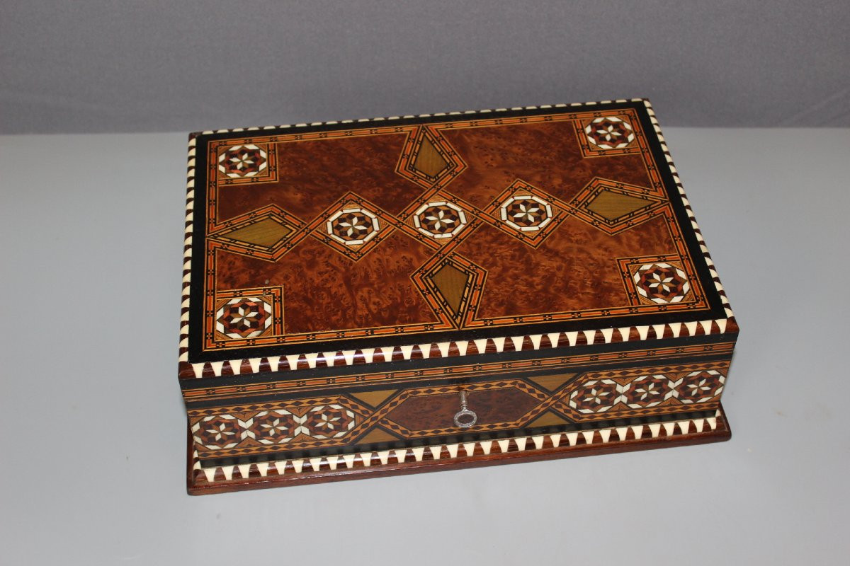 Syrian Marquetry Box Circa 1940-photo-2