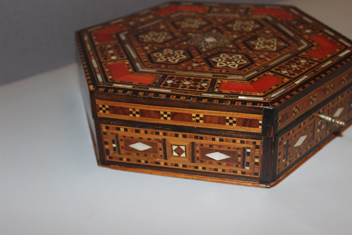 Coffret Syrien Hexagonale En Marqueterie Vers 1920-photo-4