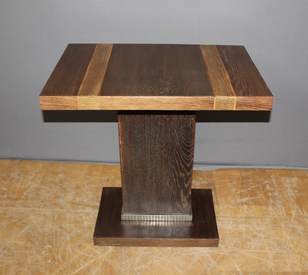 Guéridon Art déco en chêne et bronze nickelé vers 1930