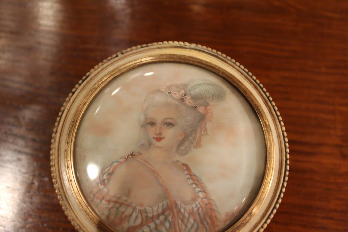 Box In Ivory And Miniature Of Woman-photo-2