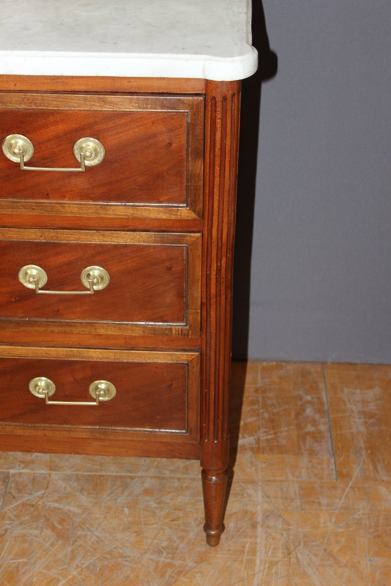 Petite Commode Louis XVI début XIX-photo-3